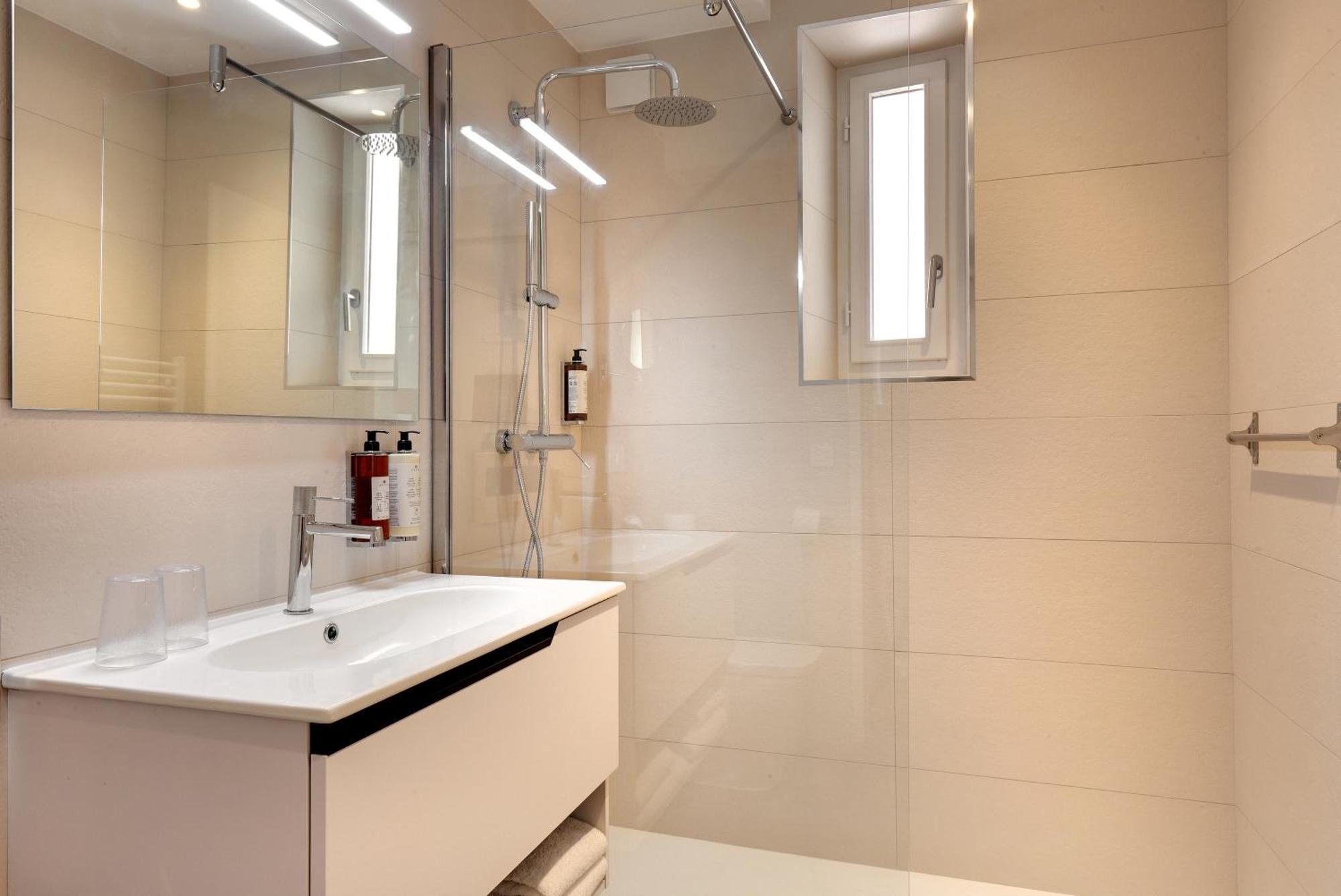 Les Appartements De Коллиур Номер фото